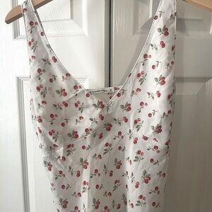 Medium Abercrombie cherries tank top